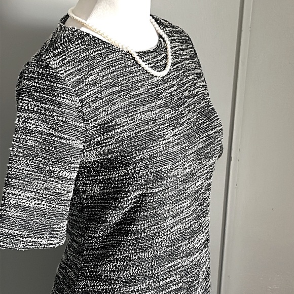 Banana Republic Women’s Boucle Tweed Textured Short Sleeve Midi Dress - Picture 2 of 7